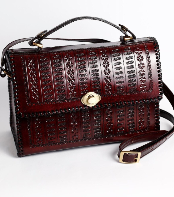 Leather Bags & Wallets in Kasaragod